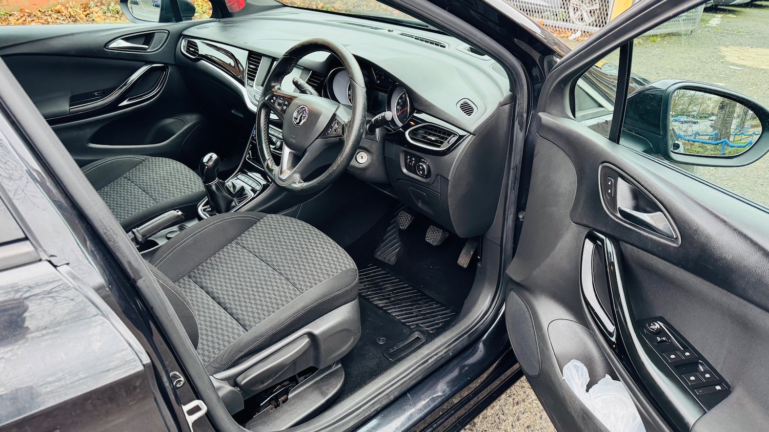 Used Vauxhall Astra 2016 for sale - 77072145: Photo 16