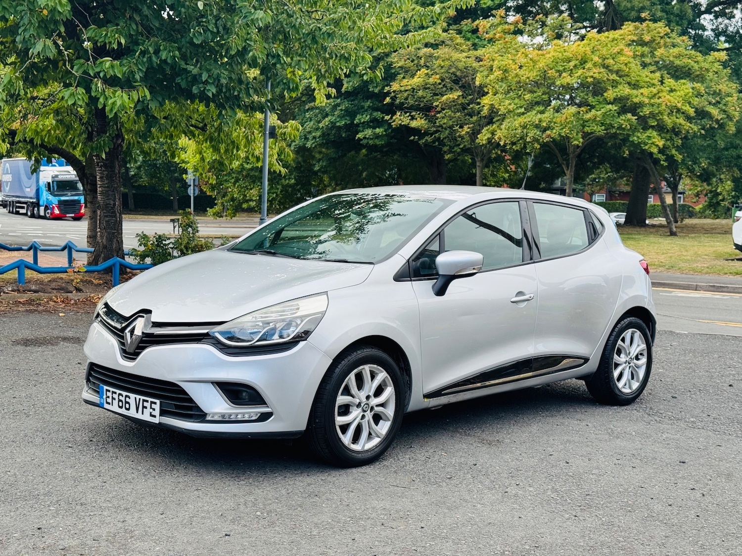 Used Renault Clio 2016 for sale - 76204687: Photo 3