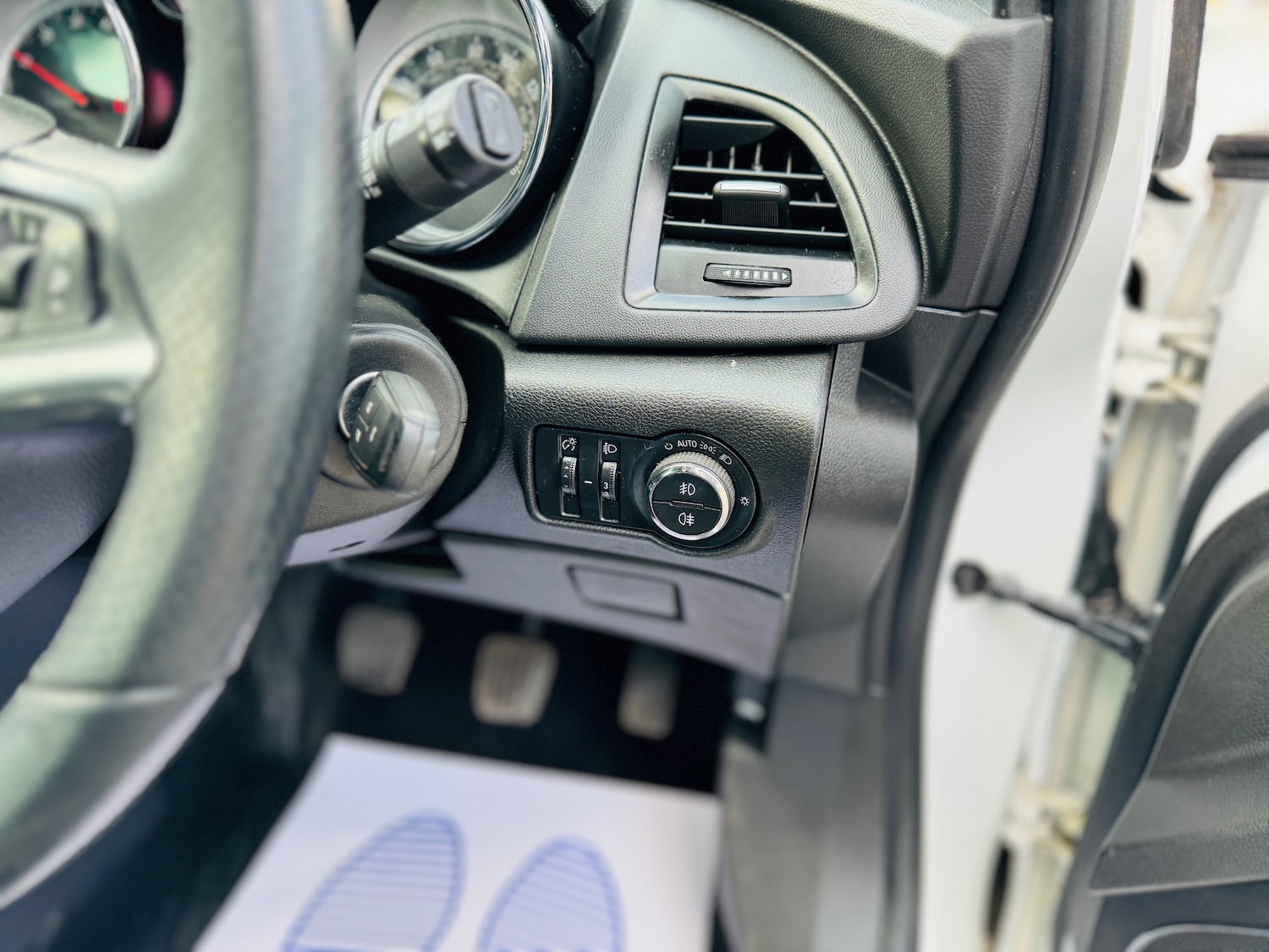 Used Vauxhall Astra 2015 for sale - 76919102: Photo 22