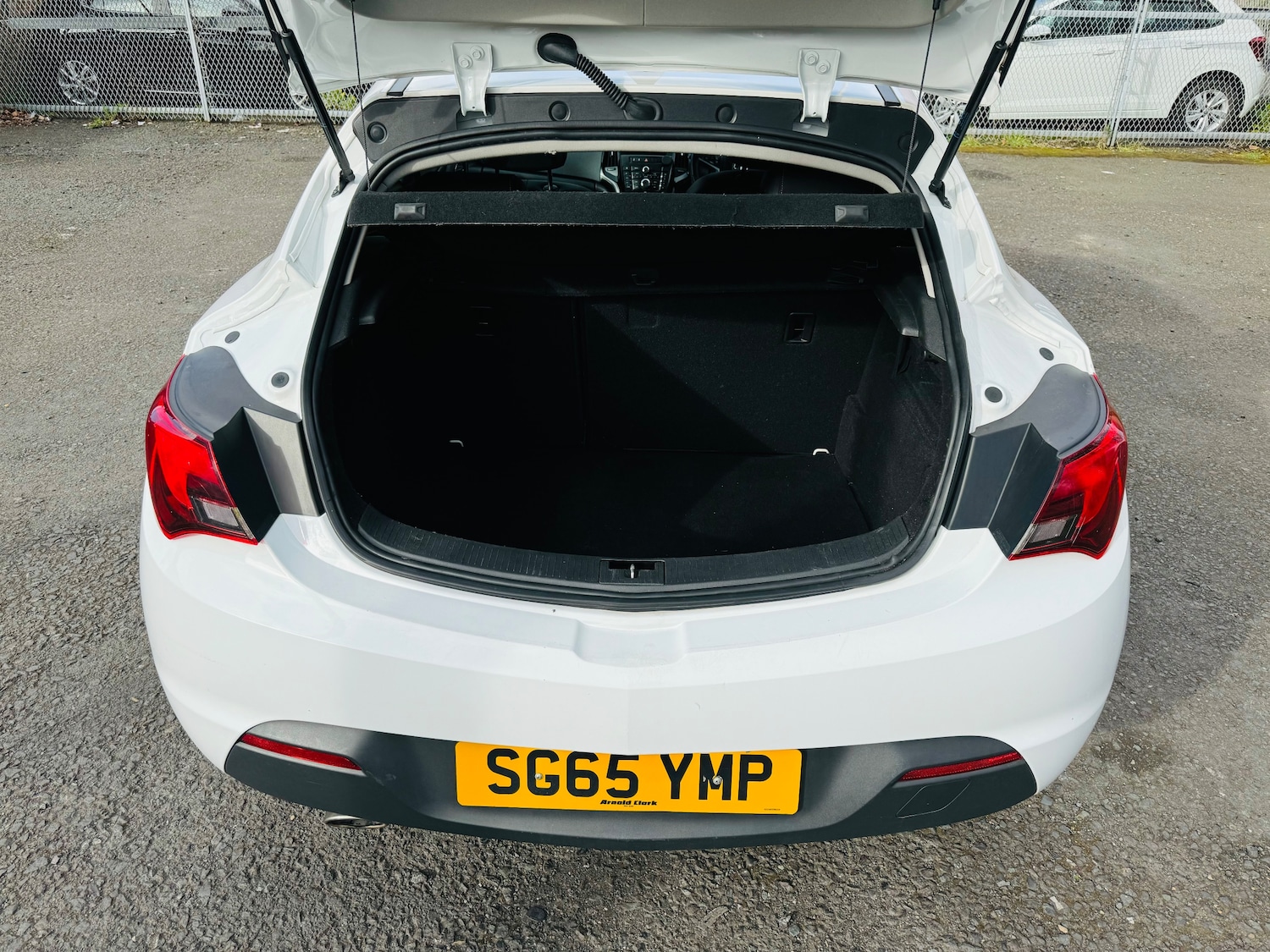 Used Vauxhall Astra 2015 for sale - 76919102: Photo 28