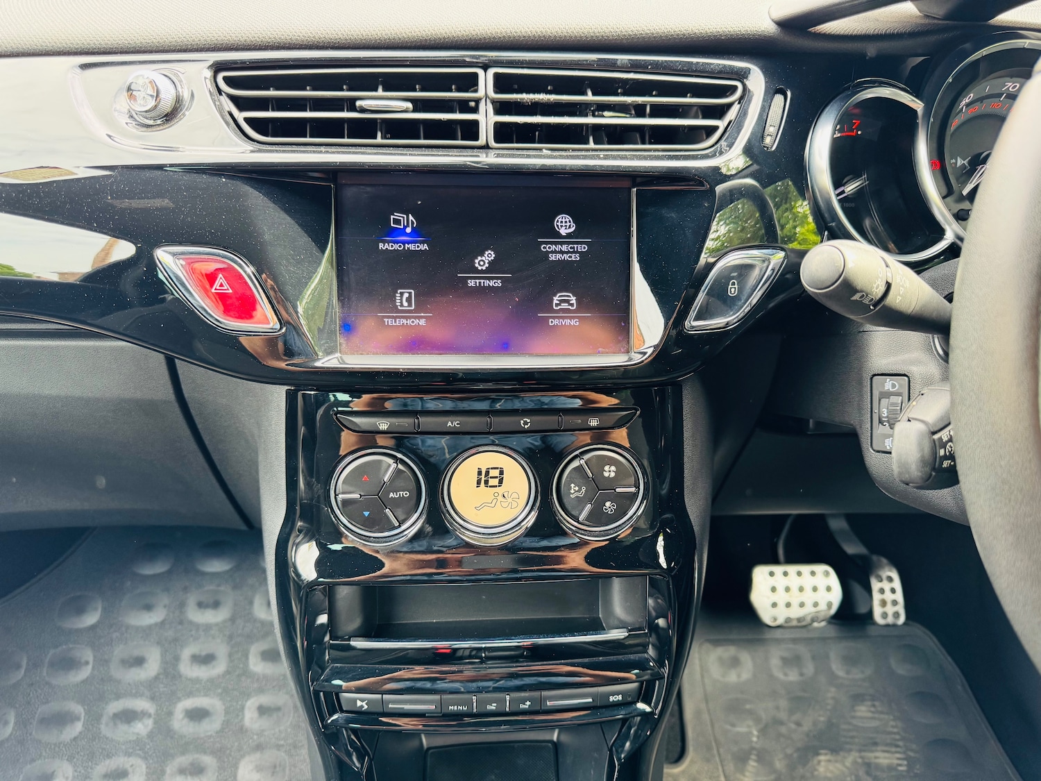 Vehicle 22