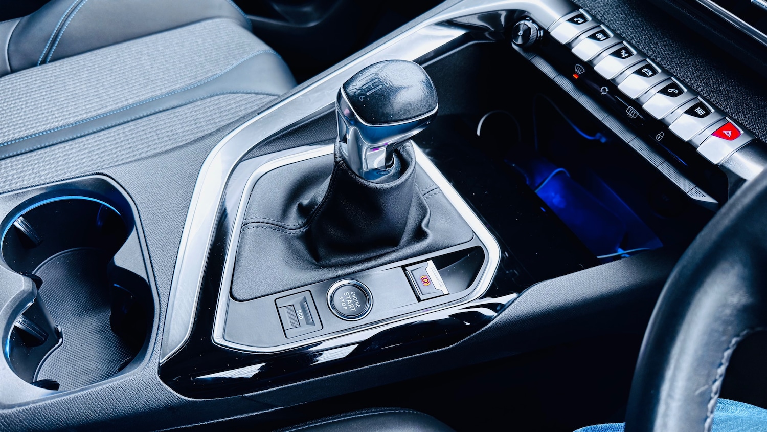 Used Peugeot 3008 2022 for sale - 77043108: Photo 31