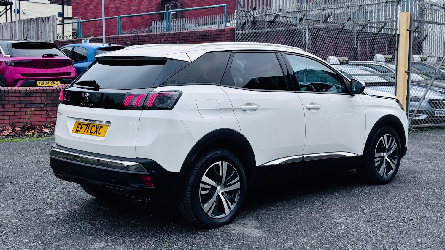 Used Peugeot 3008 2022 for sale - 77043108: Photo 9