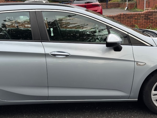 Used Vauxhall Astra 2017 for sale - 76204668: Photo 11