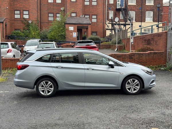Used Vauxhall Astra 2017 for sale - 76204668: Photo 9