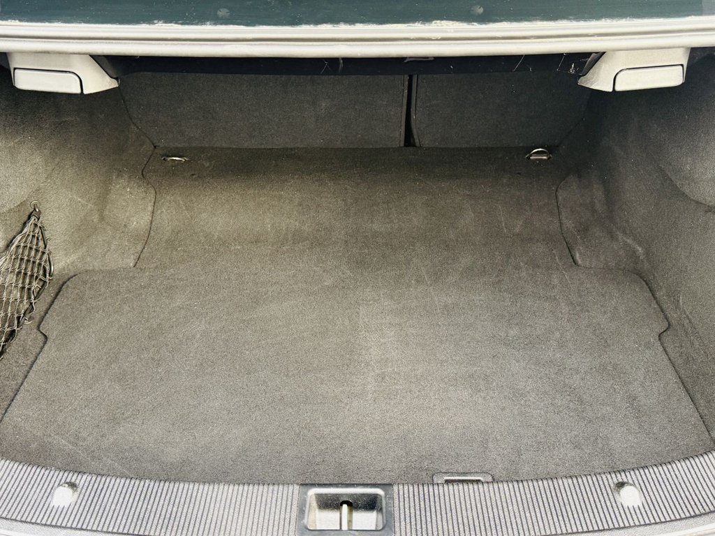 Used Mercedes-Benz E Class 2014 for sale - 76386445: Photo 26