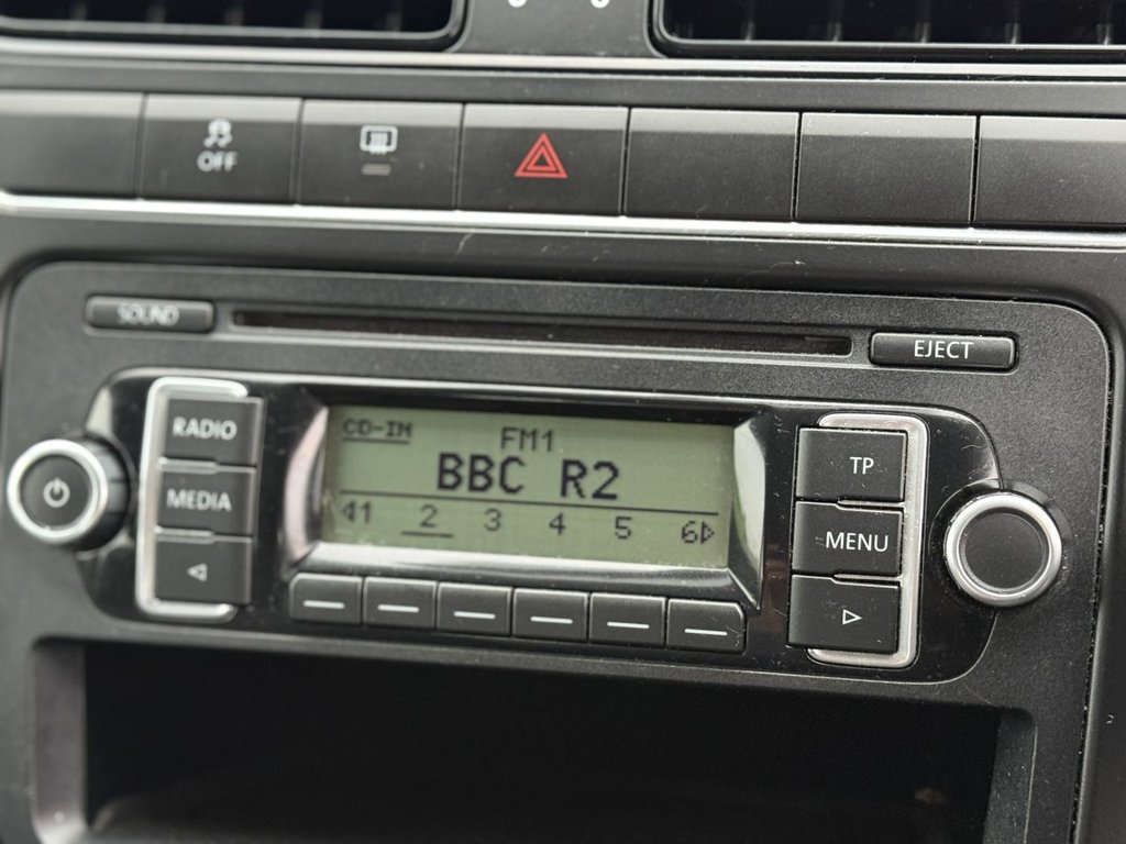 Used Volkswagen Polo 2011 for sale - 76617503: Photo 15