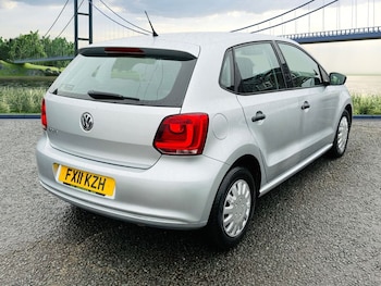 Used Volkswagen Polo 2011 for sale - 76617503: Photo