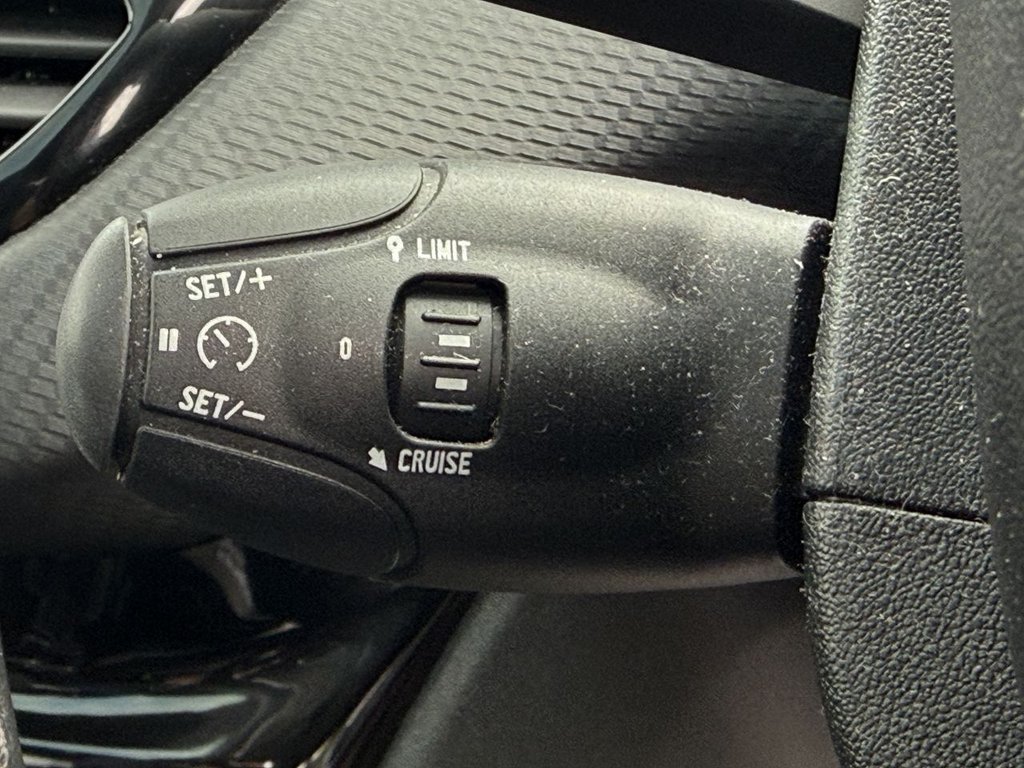 Used Peugeot 2008 2018 for sale - 77521116: Photo 18