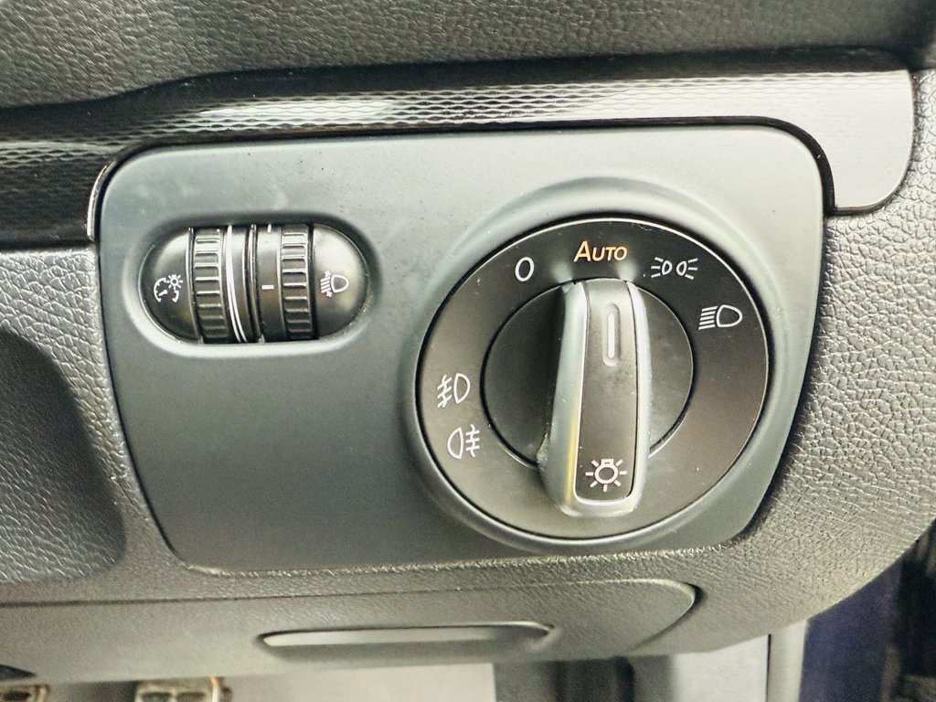 Used Volkswagen Scirocco 2014 for sale - 76851076: Photo 16