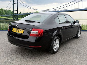 Used Skoda Octavia 2018 for sale - 77967402: Photo