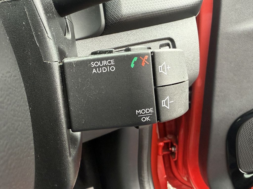 Used Renault Clio 2019 for sale - 75897130: Photo 19