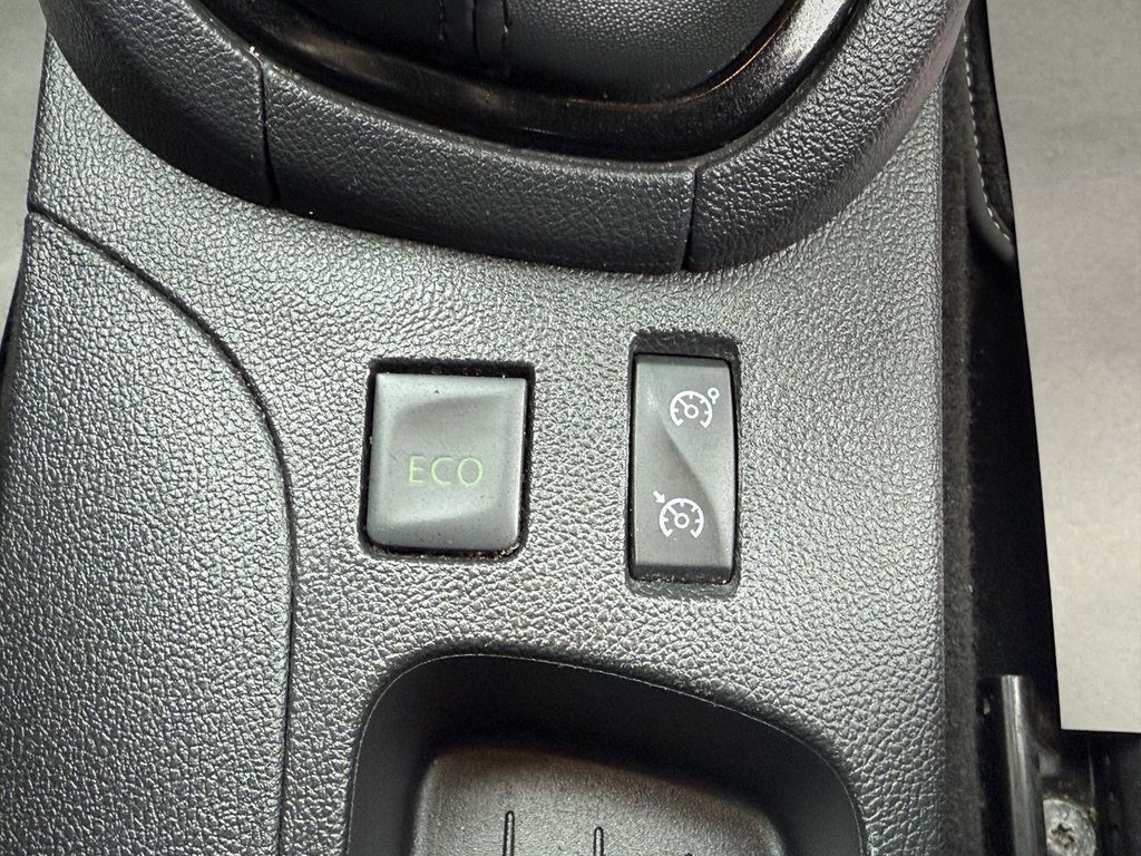 Used Renault Clio 2019 for sale - 75897130: Photo 20