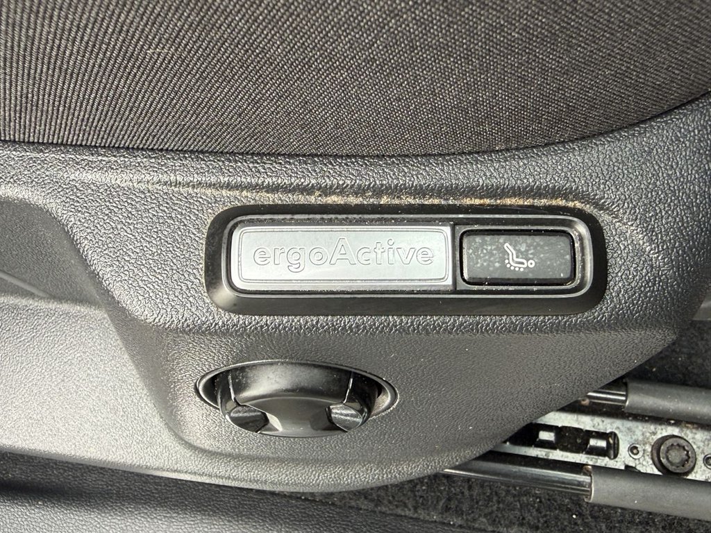 Used Volkswagen Tiguan 2016 for sale - 77991316: Photo 24