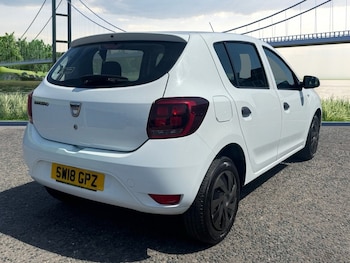 Used Dacia Sandero 2018 for sale - 79129481: Photo