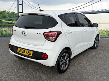Used Hyundai i10 2019 for sale - 77850111: Photo