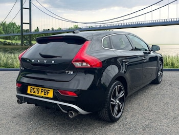 Used Volvo V40 2019 for sale - 78694019: Photo
