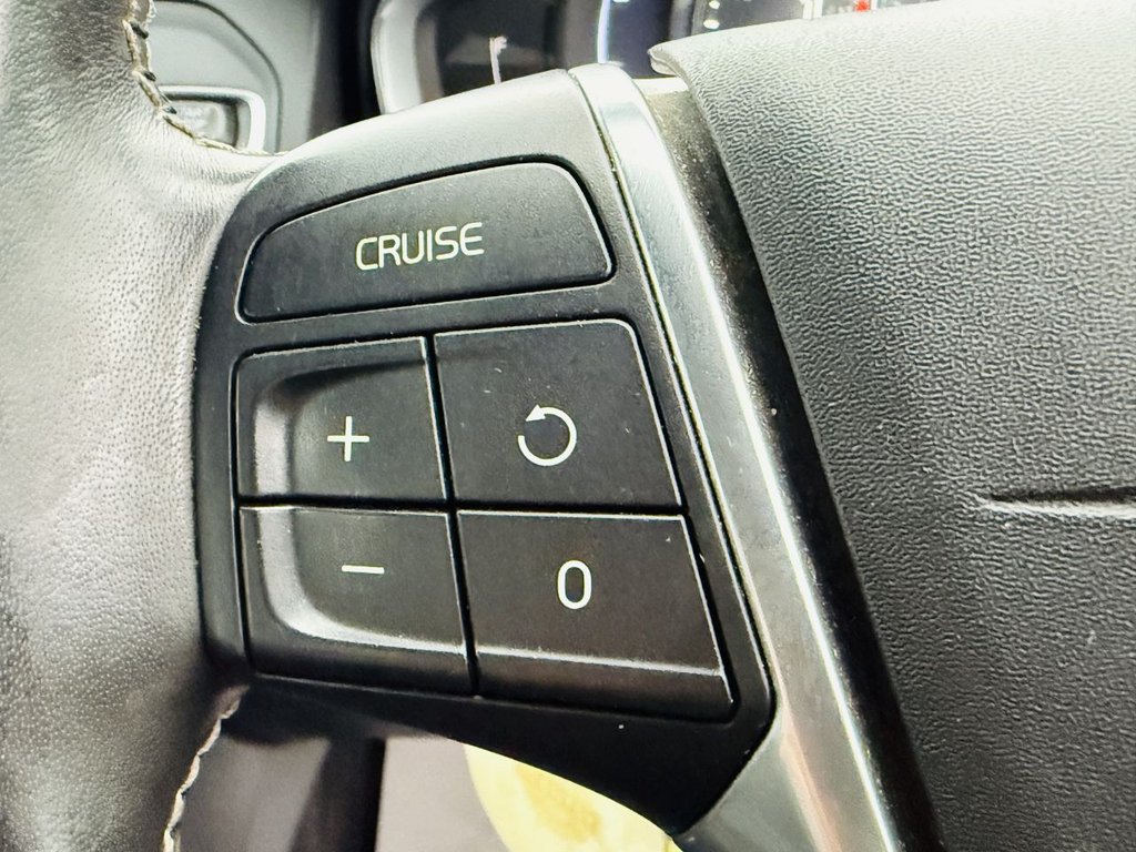 Used Volvo XC60 2017 for sale - 76927520: Photo 20