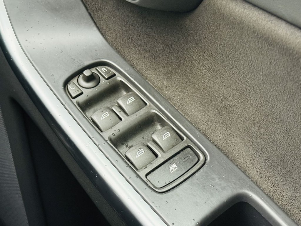 Used Volvo XC60 2017 for sale - 76927520: Photo 21