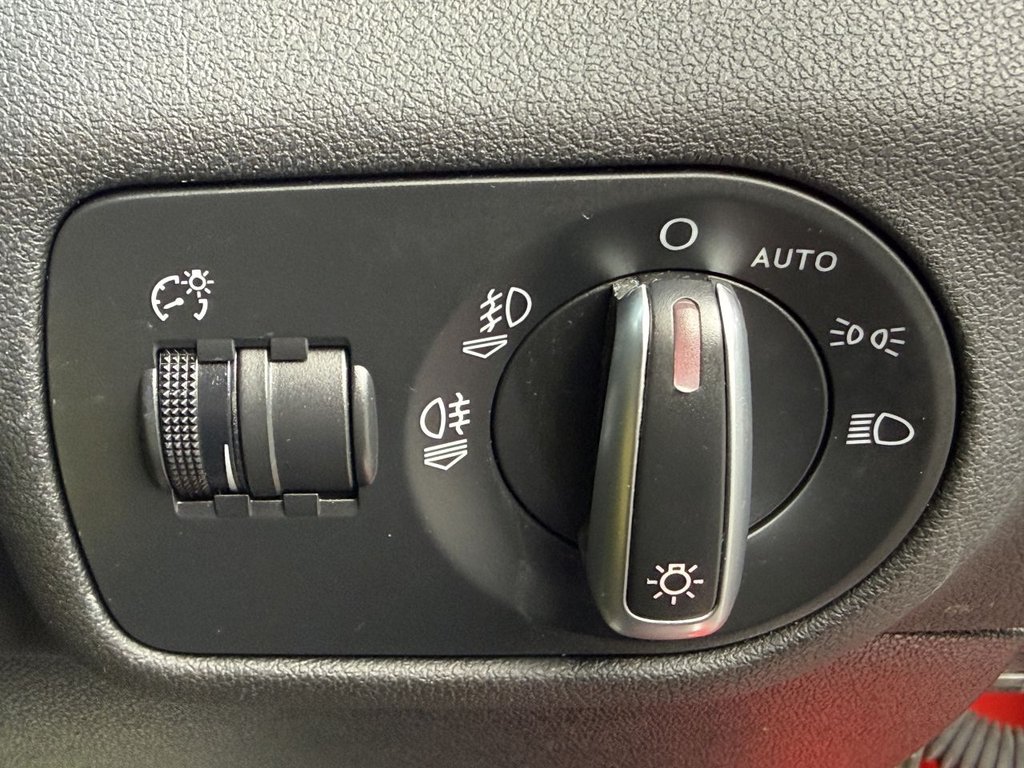 Used Audi A1 2015 for sale - 77893699: Photo 18