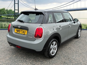 Used MINI Hatch 2019 for sale - 79155233: Photo