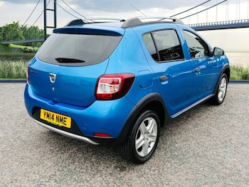 Used Dacia Sandero Stepway 2014 for sale - 76185437: Photo 4