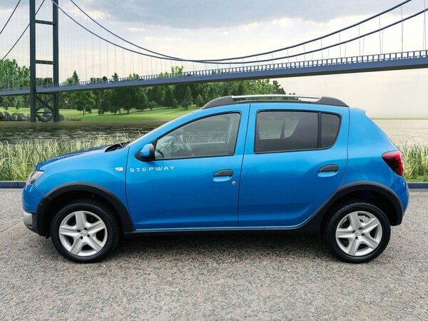 Used Dacia Sandero Stepway 2014 for sale - 76185437: Photo 7