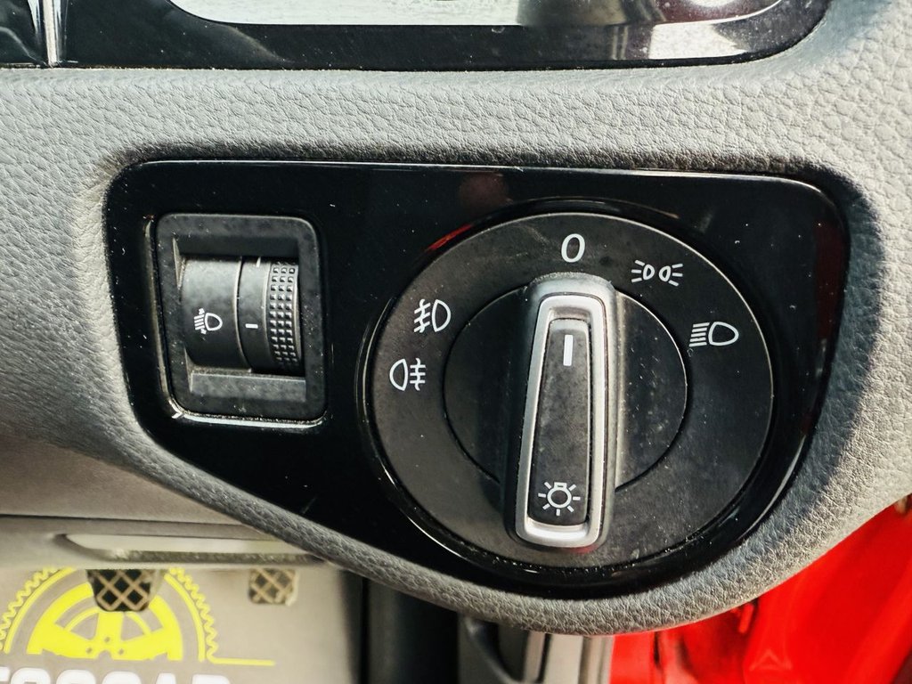 Used Volkswagen Golf 2015 for sale - 77133635: Photo 20