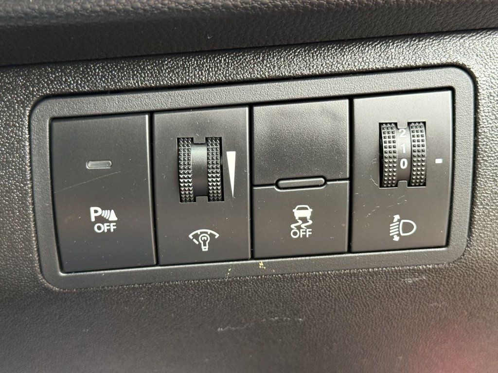 Used Kia Venga 2013 for sale - 76223772: Photo 25