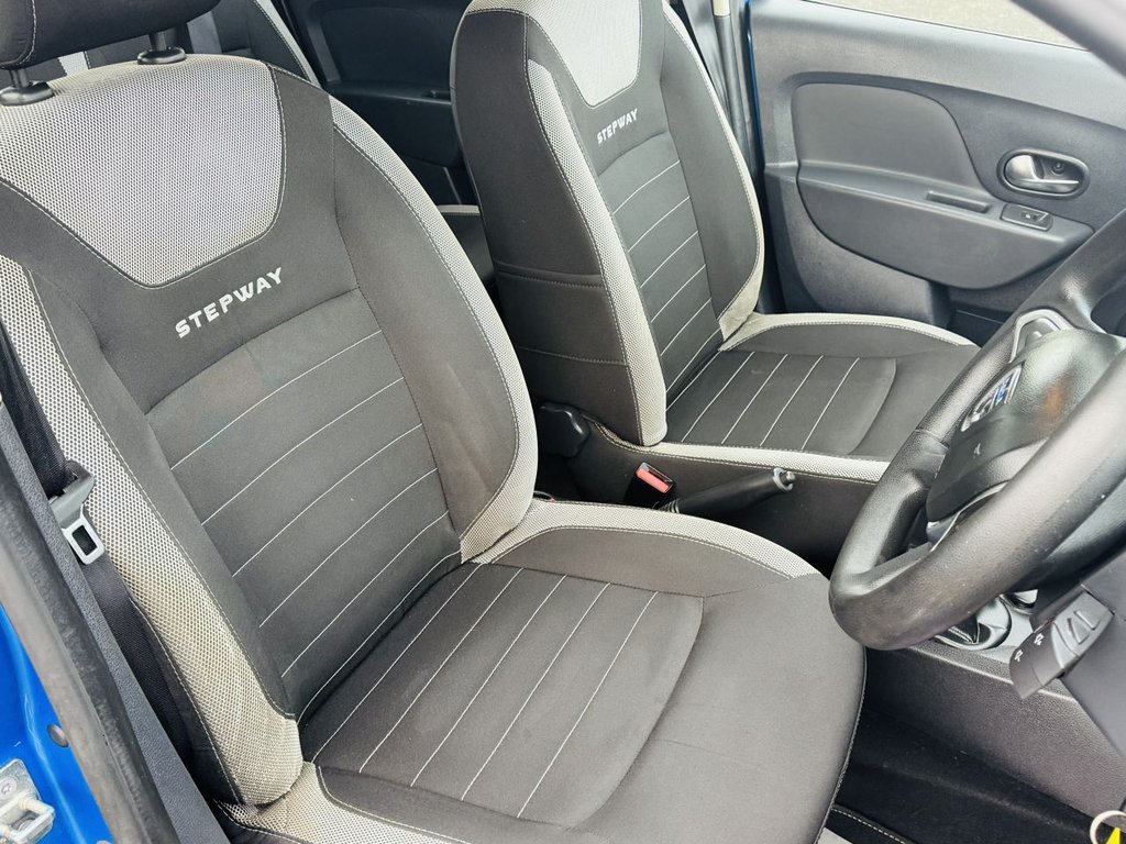 Used Dacia Sandero Stepway 2017 for sale - 76617840: Photo 11