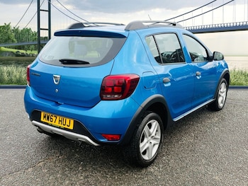 Used Dacia Sandero Stepway 2017 for sale - 76617840: Photo