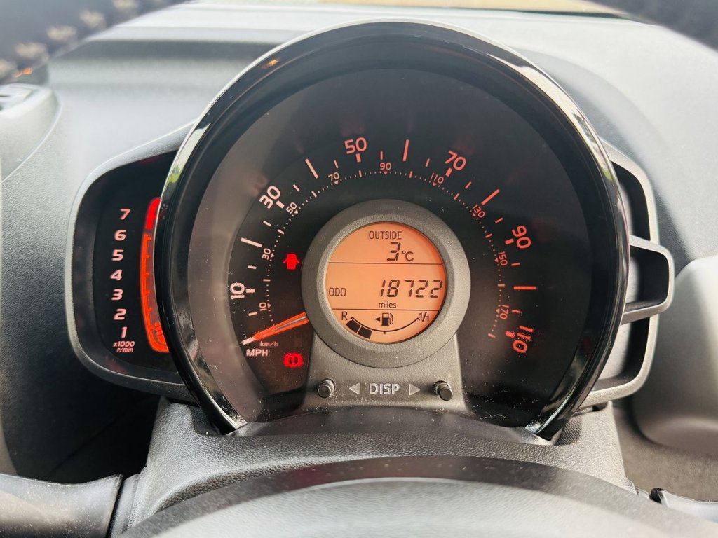 Used Toyota AYGO 2018 for sale - 76686588: Photo 23