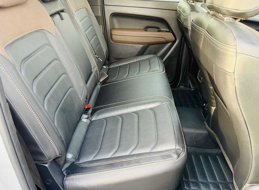 Used Volkswagen Amarok 2024 for sale - 77672809: Photo 12