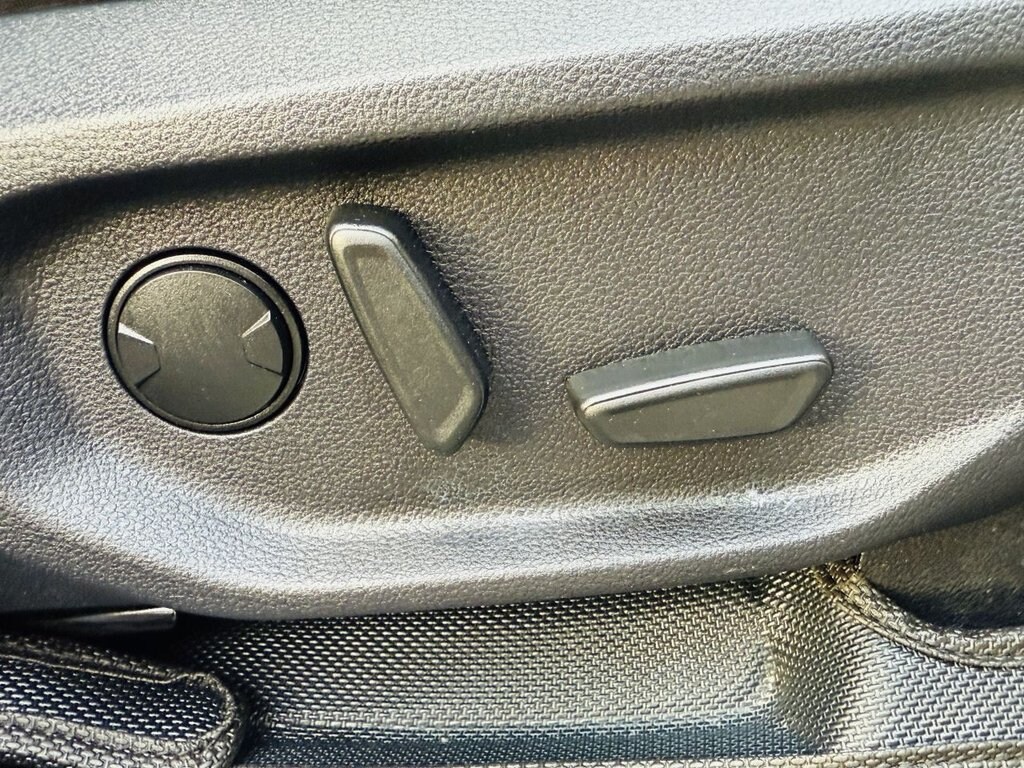 Used Volkswagen Amarok 2024 for sale - 77672809: Photo 24