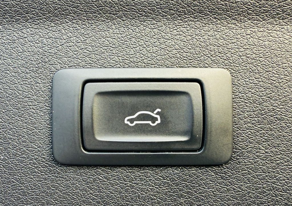 Used Audi Q3 2015 for sale - 76617796: Photo 25