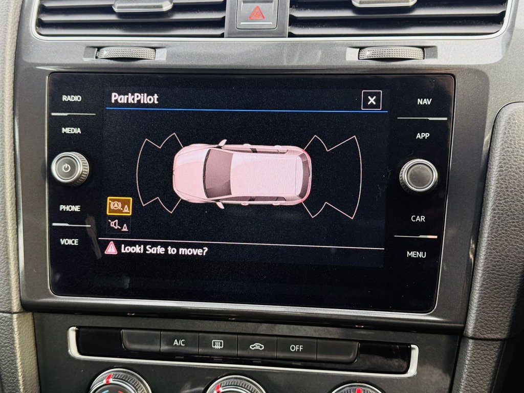 Used Volkswagen Golf 2017 for sale - 76711263: Photo 14