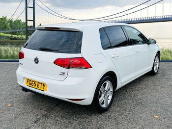 Used Volkswagen Golf 2015 for sale - 76482086: Photo