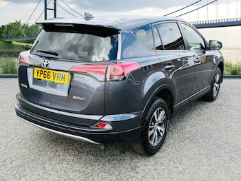 Used Toyota RAV4 2016 for sale - 75181908: Photo