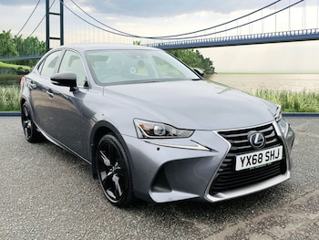 2018 (68) - 2.5 300h Sport Saloon 4dr Petrol Hybrid E-CVT Euro 6 (s/s) (223 ps)