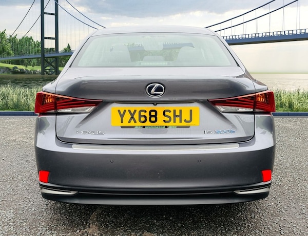 Used Lexus IS 2018 for sale - 75607068: Photo 5