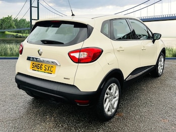 Used Renault Captur 2016 for sale - 76617438: Photo