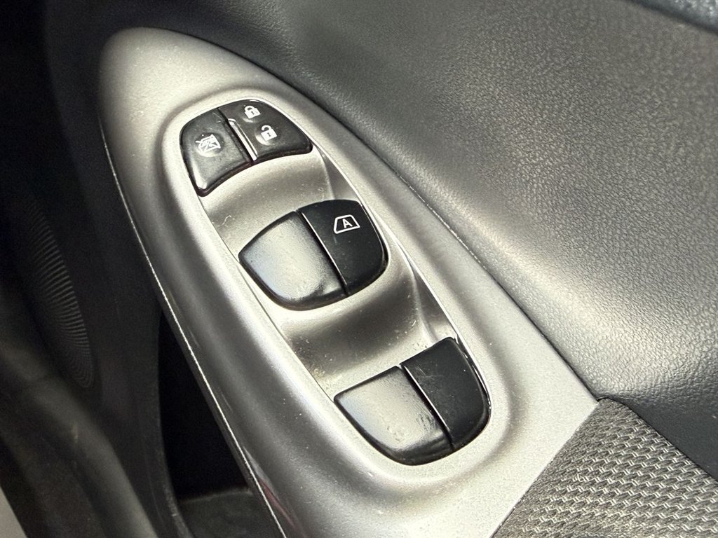 Used Nissan Juke 2017 for sale - 78068739: Photo 18