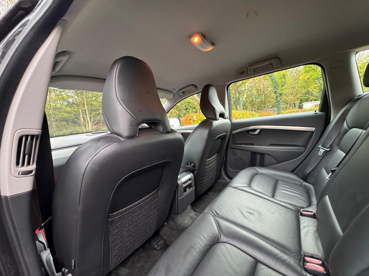 Used Volvo XC70 2011 for sale - 78224420: Photo 12