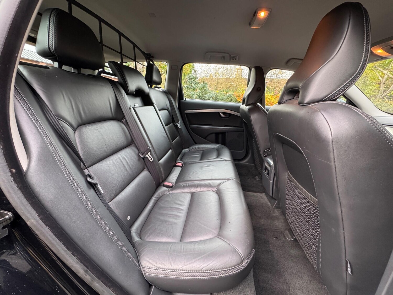 Used Volvo XC70 2011 for sale - 78224420: Photo 13