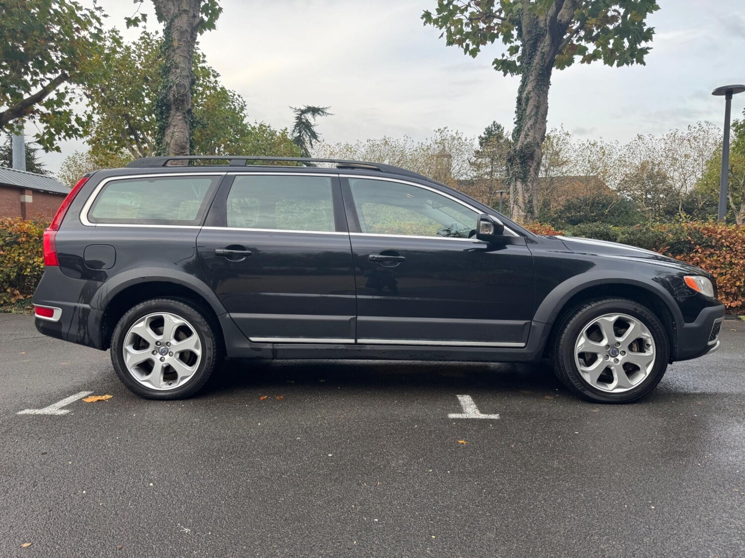Used Volvo XC70 2011 for sale - 78224420: Photo 4