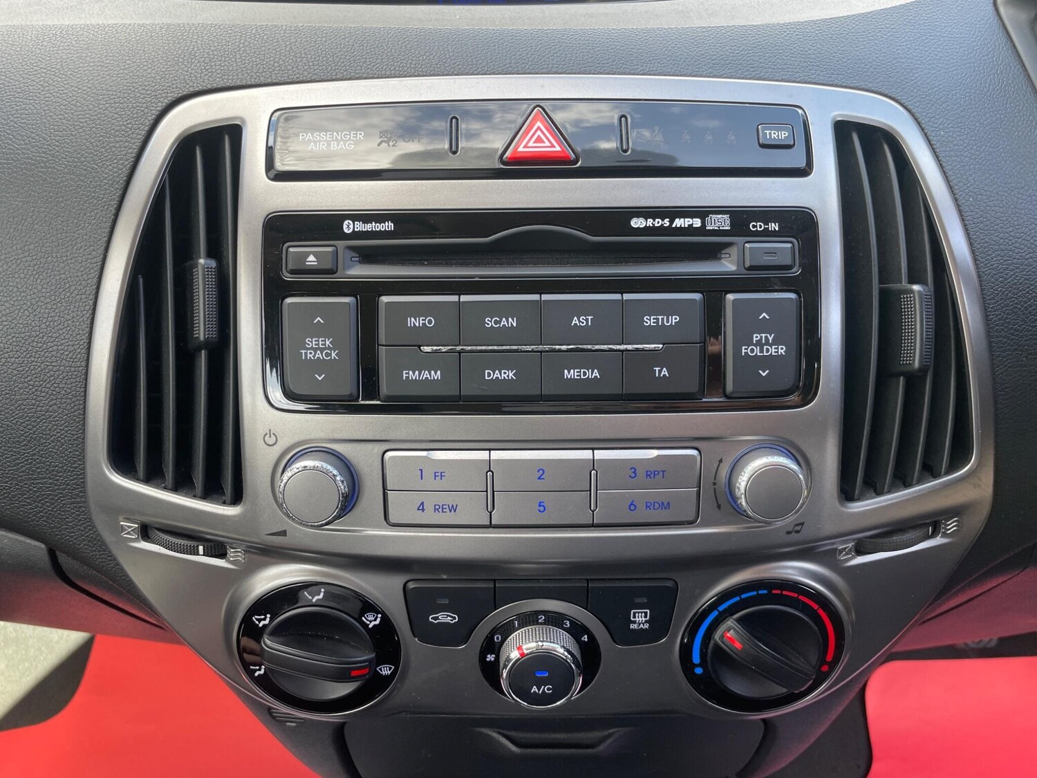 Used Hyundai i20 2013 for sale - 78224416: Photo 20