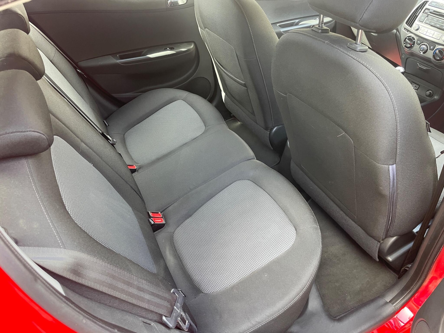 Used Hyundai i20 2013 for sale - 78224416: Photo 9