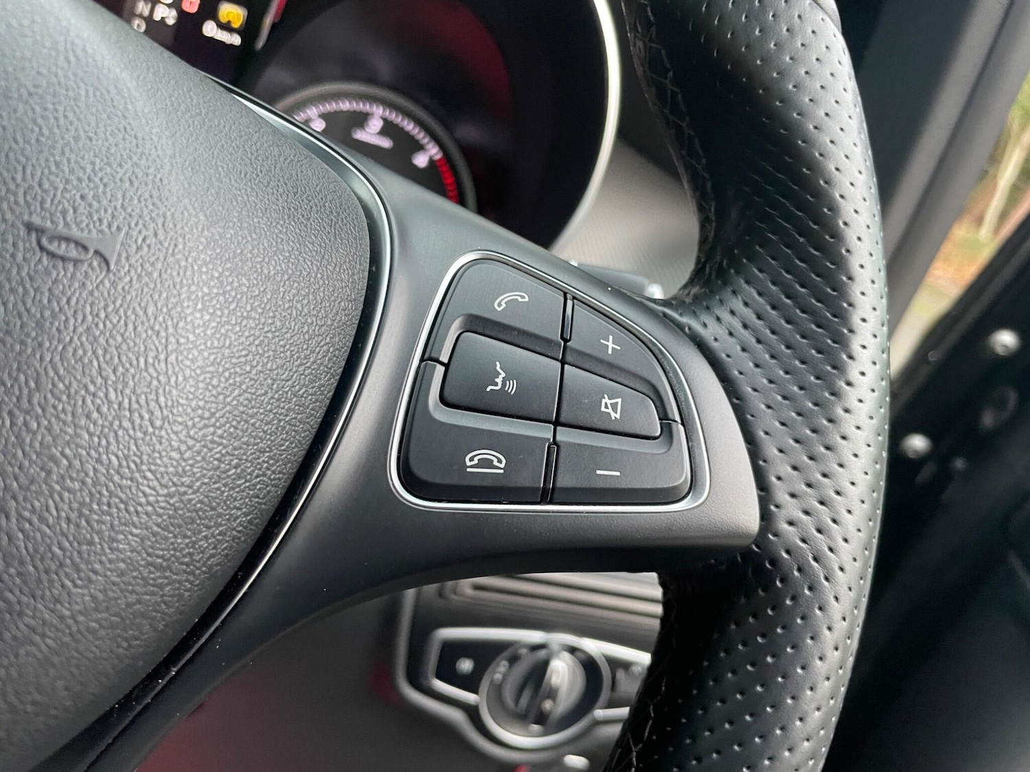 Used Mercedes-Benz V-Class 2018 for sale - 78224430: Photo 27