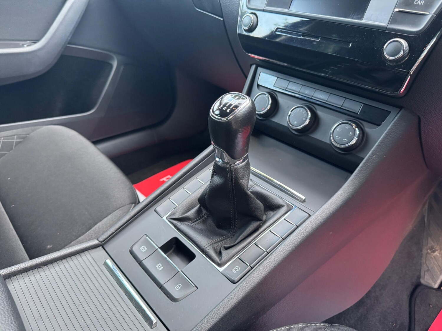 Used Skoda Superb 2017 for sale - 78224408: Photo 11