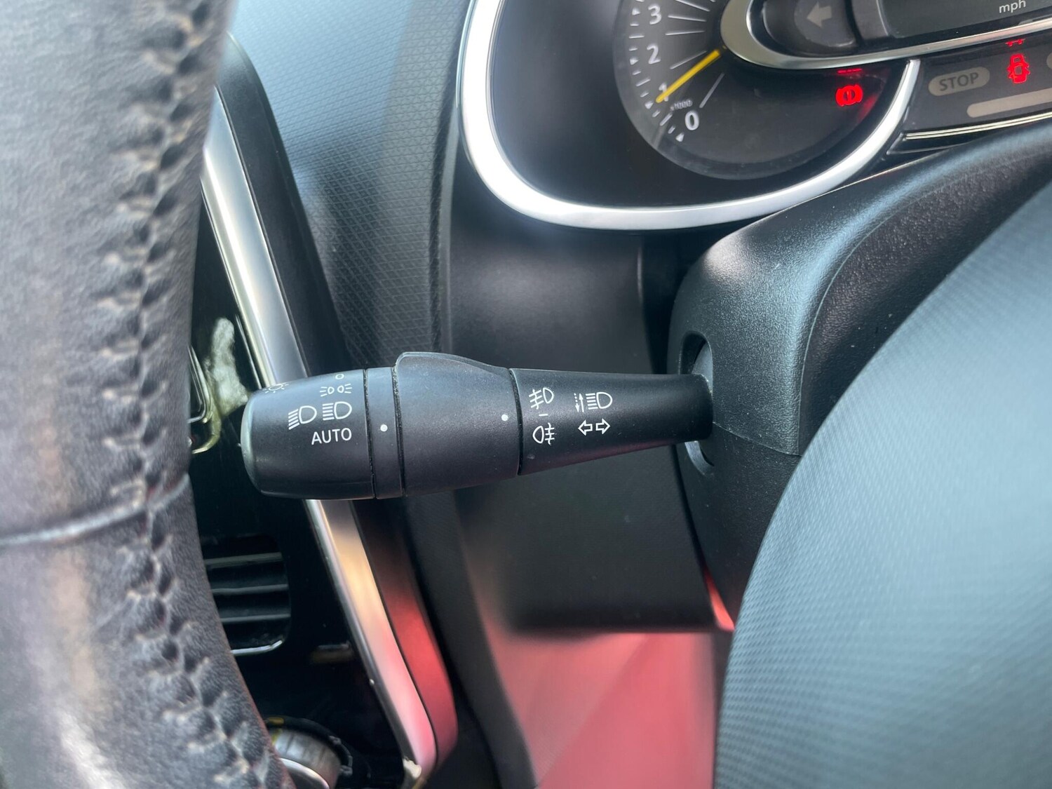 Used Renault Clio 2015 for sale - 78224415: Photo 27